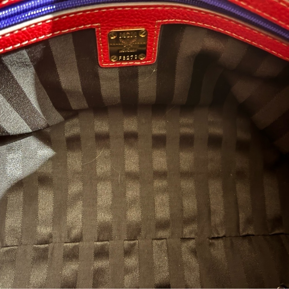 Red Leather Women's Bag - Picture 4 of 7